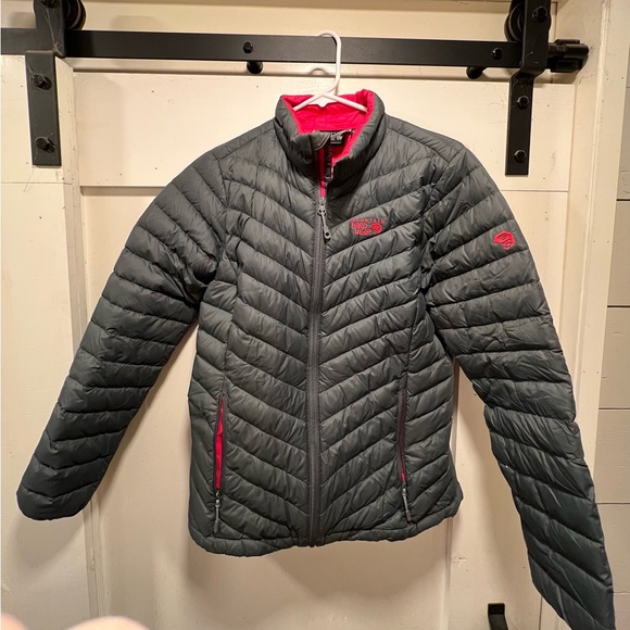 Mountain hardware shield 650 down jacket (Not a hoodie)Women’s Light weight - Picture 1 of 9